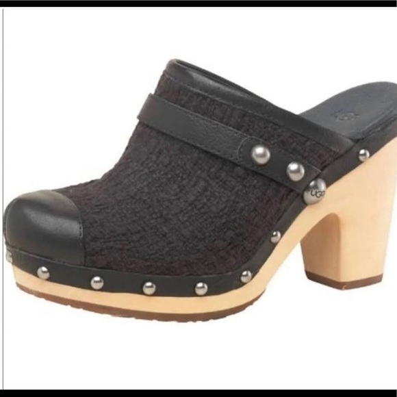 UGG Shoes - ⭐️Ugg Jolene Clogs⭐️